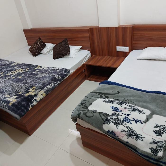 Three Bed Room AC